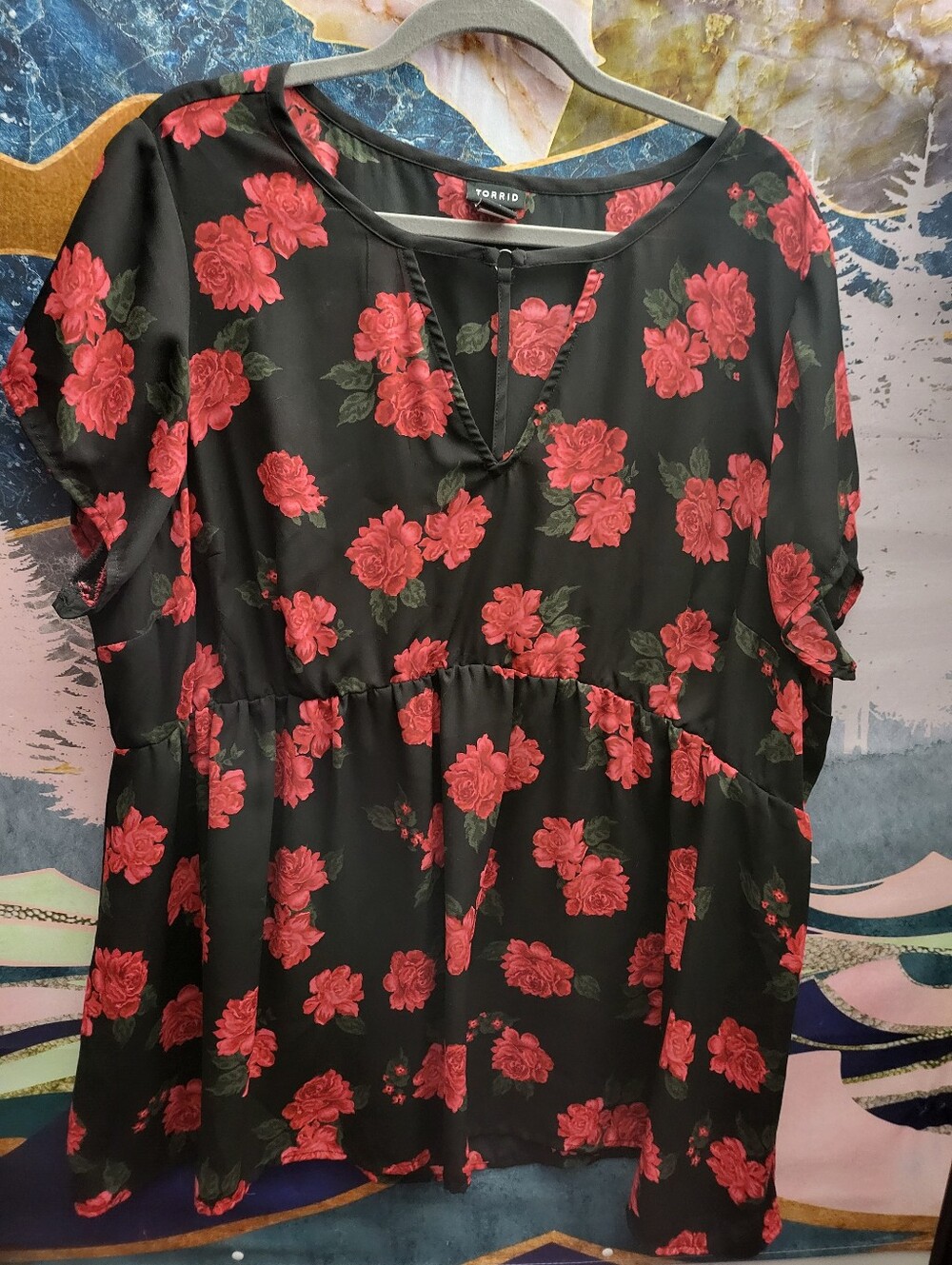 NWOT. Torrid Blouse with Red Rose Print